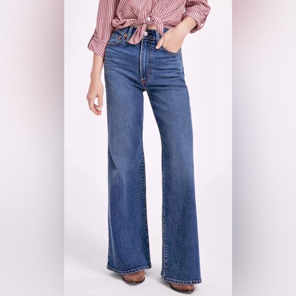 Levi’s Ribcage Bell High-Rise Flare-Leg Jeans Women’s Size 30